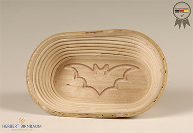 birnbaum gaerkoerbchen aus peddigrohr mit gravur fledermaus